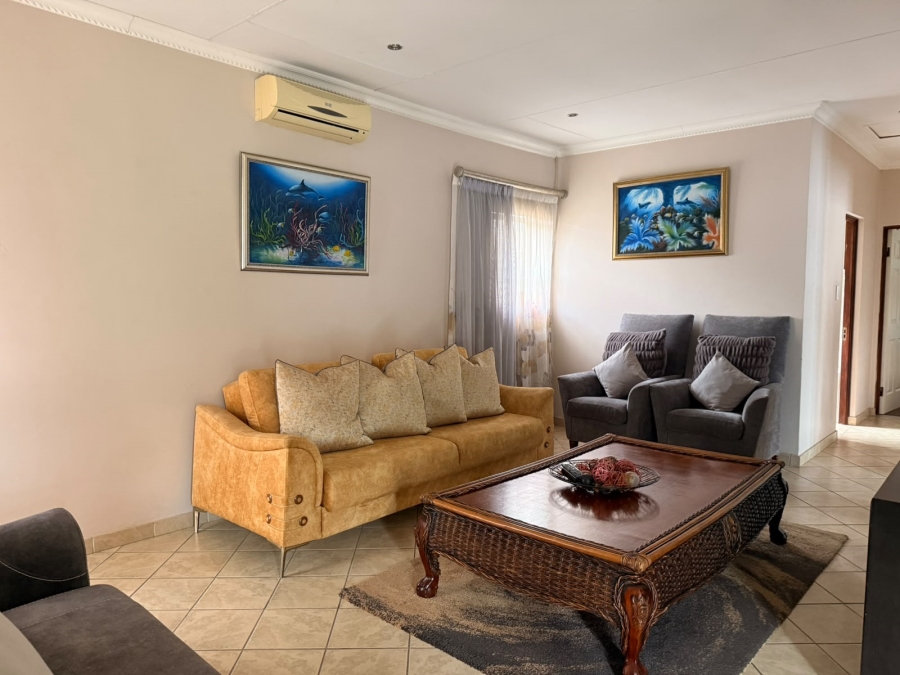 3 Bedroom Property for Sale in Safari Gardens North West
